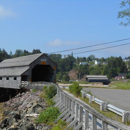 Tidal Watch Inn St. Martins Экстерьер фото