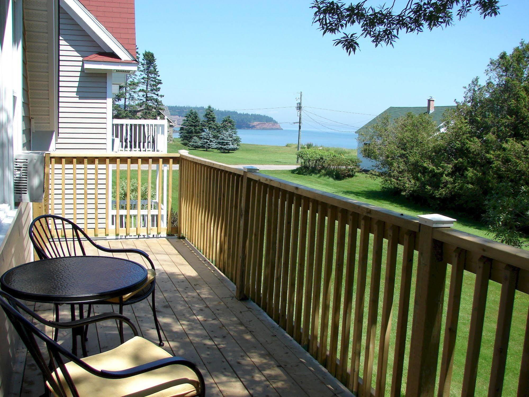 Tidal Watch Inn St. Martins Экстерьер фото